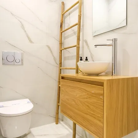 Art Deco 31 Luxury 2br Downtown Metro Ac Porto