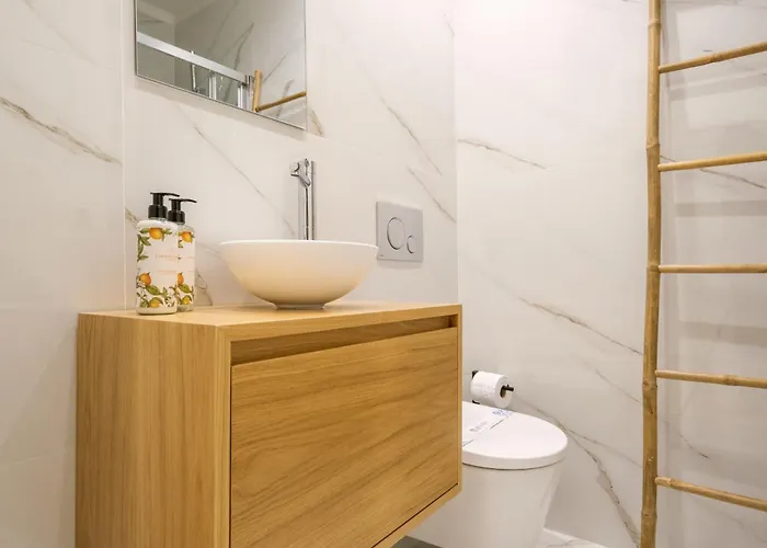 Art Deco 31 Luxury 2br Downtown Metro Ac Daire Porto